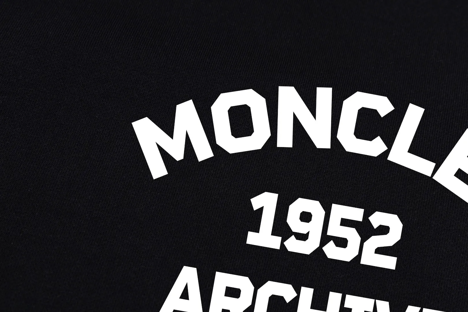 【 Quality】【 MONCLER】【In Stock 】 2024 New Arrival Premium 3D LOGO ， ， Premium ⚠️ ： 460 ， 21S 10S 26/2 1*1 ！ ， ， ， ， ， ！ Same Style ✔️ Same Style： ❗ ✔️【 Same Style， In Stock！】 ➡️Size：S M L XL XXL ➡️ ：Black White ⚠️Size Size